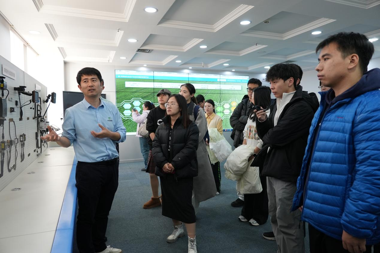 图片4.png 图片4.png