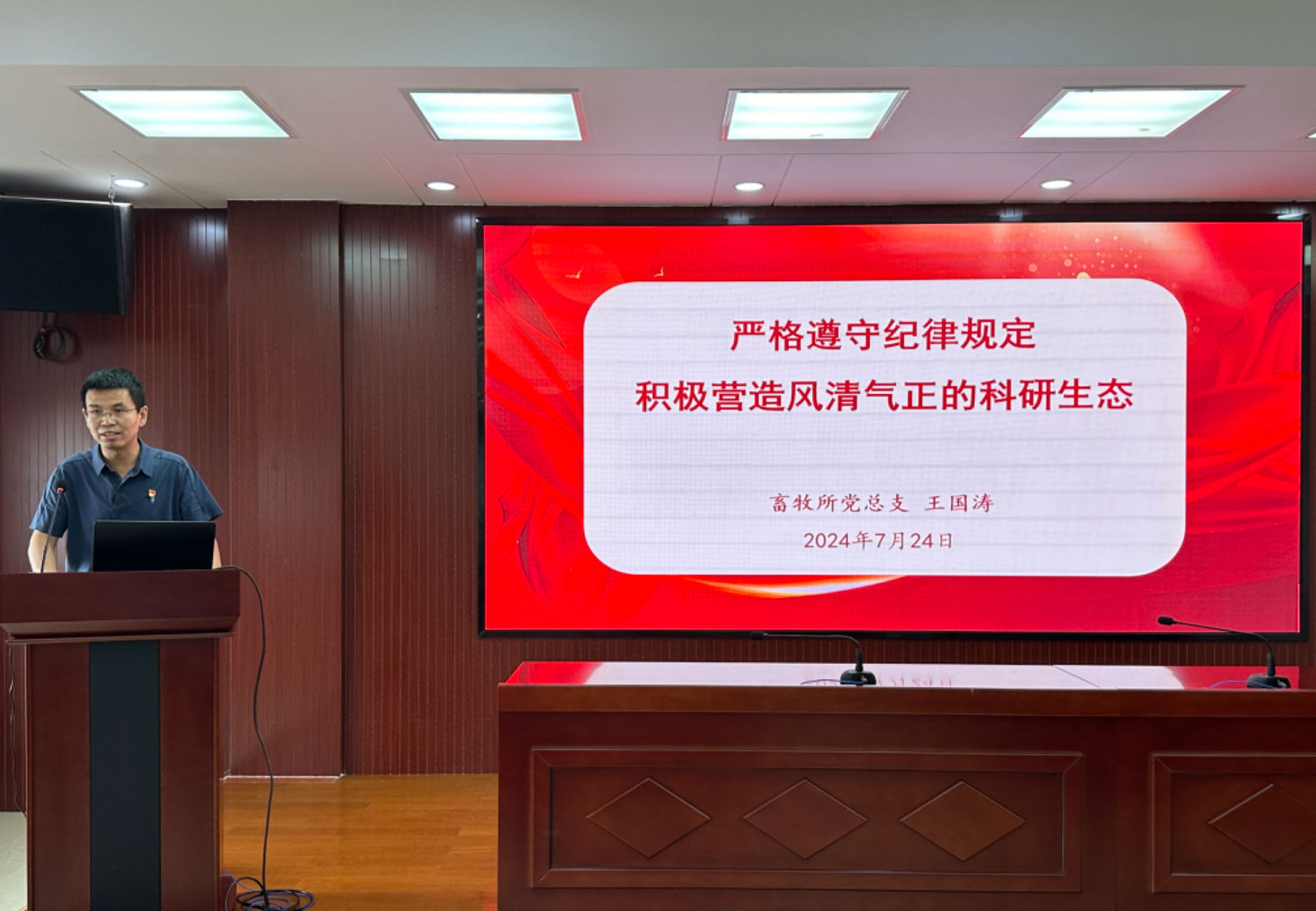 ec14363e724e090a8238b0ef8e44ee5.jpg ec14363e724e090a8238b0ef8e44ee5.jpg