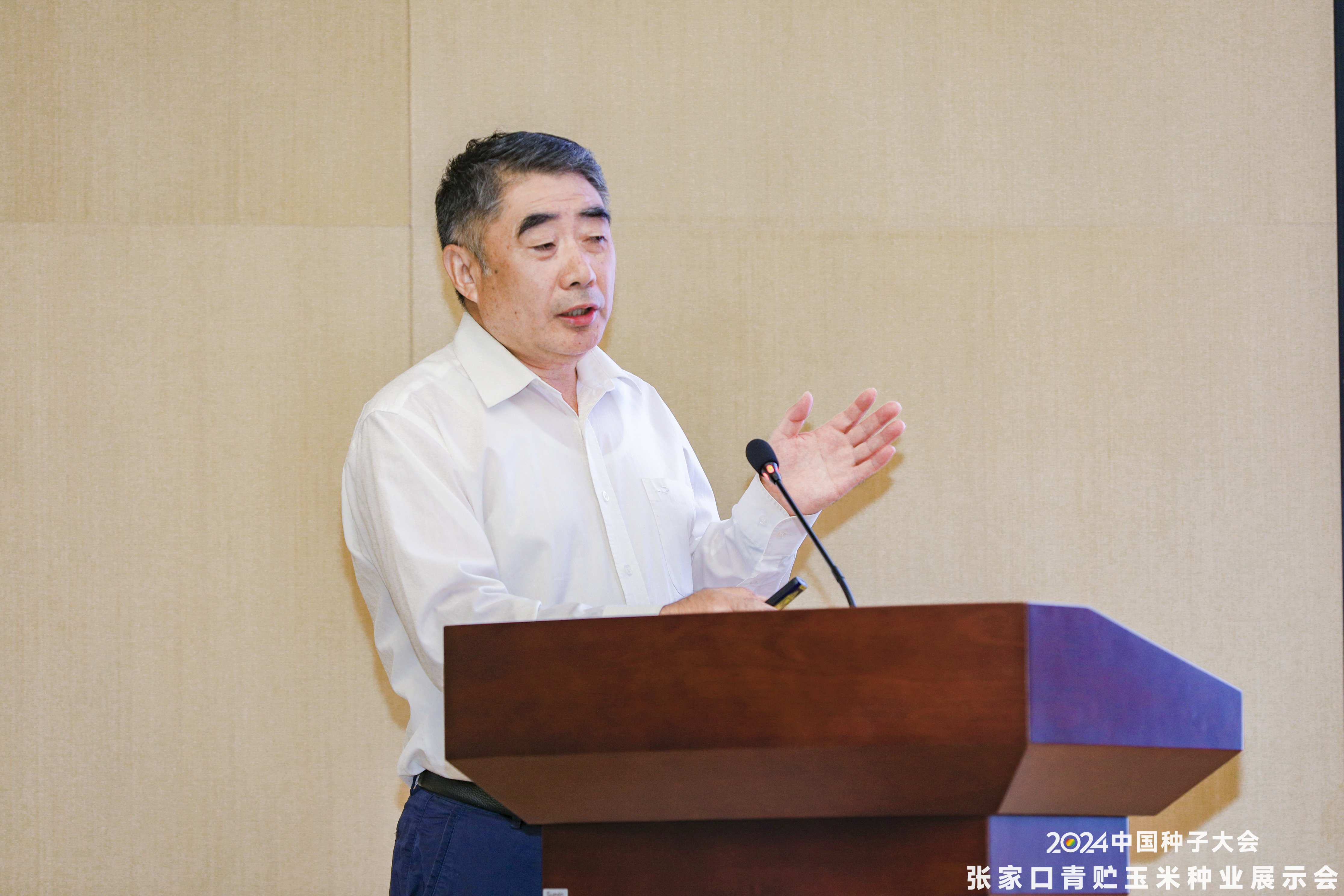 赵久然.jpg 赵久然.jpg