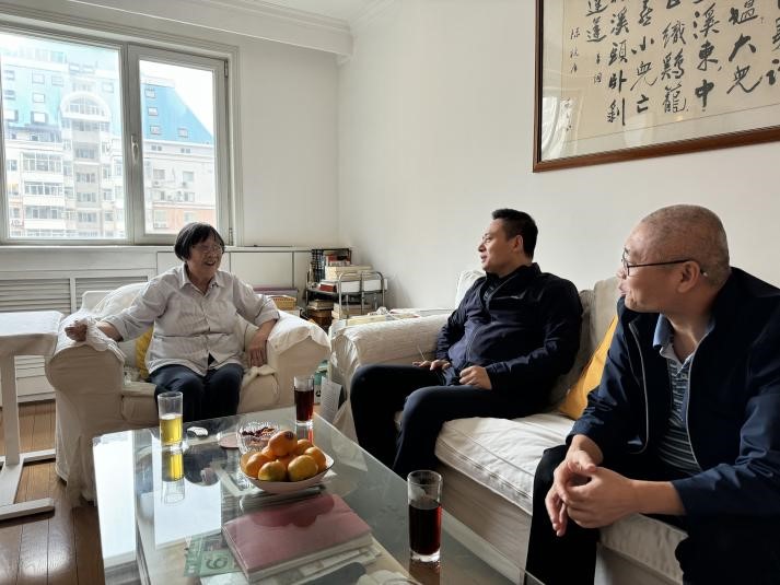 陈杭-6.jpg 陈杭-6.jpg