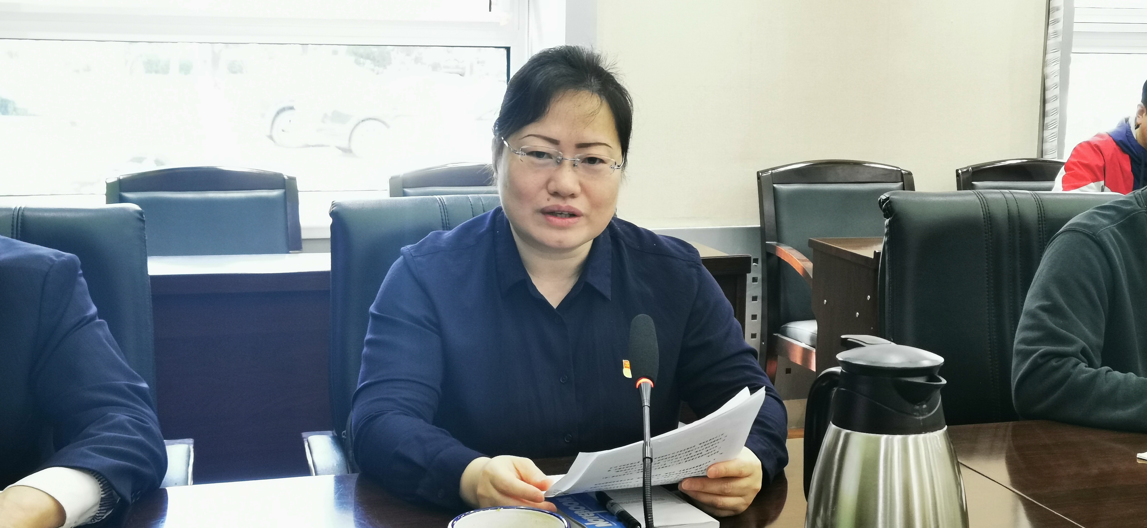 王荣焕主持.jpg 王荣焕主持.jpg